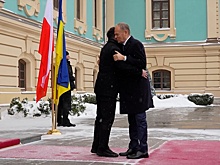 Пир на фоне катастрофы: как Зеленский встретил Туска в Киеве