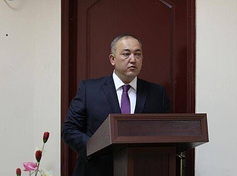 В Узбекистане уволен глава Агентства по внешней трудовой миграции