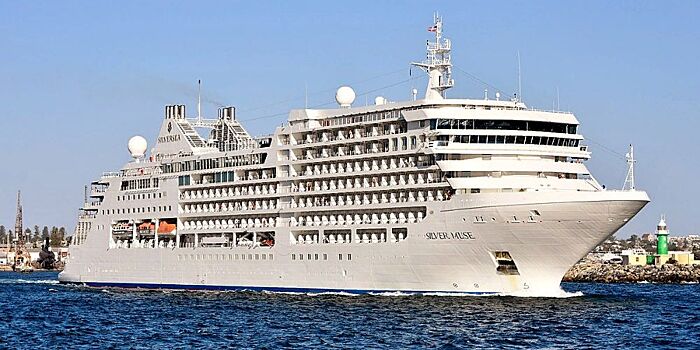 Несколько сотен туристов прибыли на Камчатку на круизном лайнере Silver Muse