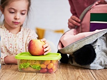 10 полезных перекусов в школу, которые понравятся ребёнку