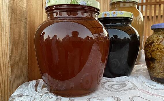 Из Курской области в Венгрию отправили 21 тонн мёда