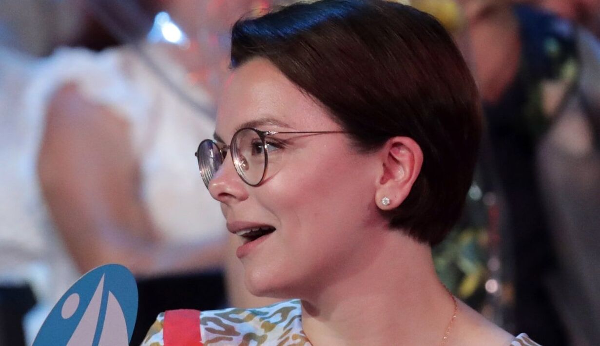 Молодая жена Евгения Петросяна в расстроенных чувствах сделала признание - KP.RU