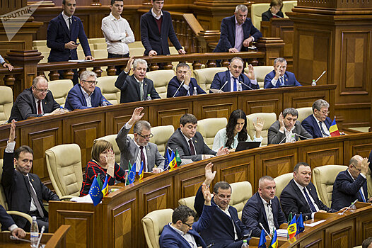 У парламента Молдовы накопилось много вопросов к правительству
