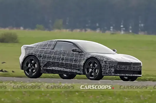 Необычный электрокар BMW сфотографировали во время тестов