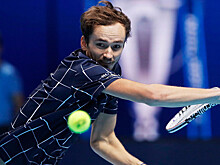 Медведев успешно стартовал на Australian Open