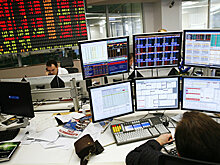 Российский рынок акций снижается в пятницу