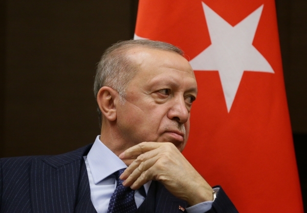 Эрдоган назвал подлым нападением акцию с сожжением Корана у посольства Турции в Стокгольме