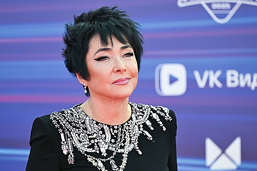 Лолита стала жертвой телефонных мошенников