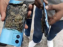 GizmoChina: смартфон Motorola Moto G54 вспыхнул у владельца и прожег его карман