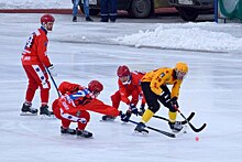 Хоккей с мячом: ХК «Сибсельмаш» проиграл команде «СКА-Нефтяник»