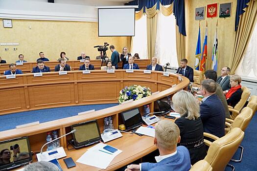 В Иркутске депутаты обсуждают инициативу присоединения трех районов