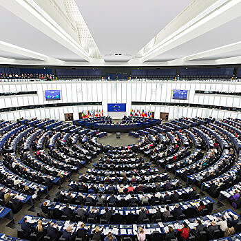 Баланс, выгодный Порошенко. За что Европарламент хвалит и ругает Украину (ТЕКСТ готов, фото готово)