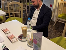 Появилось полное видео задержания Шарипова при передаче взятки