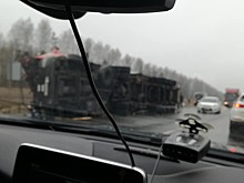 «Перевернутые машины на дороге поднимали тремя кранами». Огромная авария произошла под Нижним Новгородом