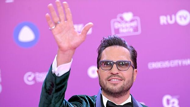 Вернувшийся в&nbsp;Россию Александр Ревва выступил на&nbsp;&laquo;Песне года&raquo;