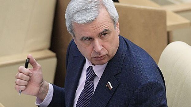 Корректировать ПДД нужно с учетом международного опыта, заявил депутат