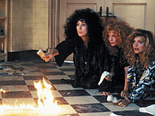 Компания «Warner Bros.» разрабатывает ремейк фильма «Иствикские ведьмы»