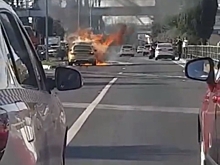 В Сочи на дороге загорелась BMW М4