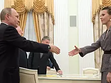 Путин обнял Собчак