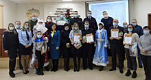 В Липецке общественники наградили участников конкурса детского рисунка и поделок «Полицейский Дед Мороз»