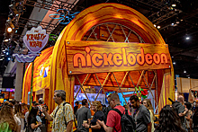 Продюсера Nickelodeon снова обвинили в сексуализации детей-актеров