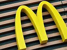 Демонтаж вывески McDonald's в Химках сняли на видео