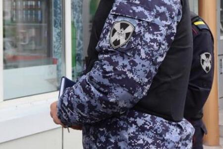 «Приказ отдан»: Росгвардия серьезно взялась за людей без масок в Приморье