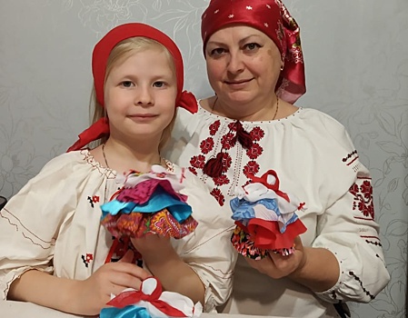 Активное голосование выселковцев поможет обеспечить победу мастерицы района в краевом конкурсе