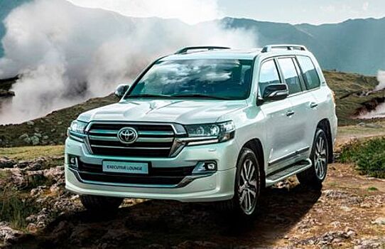 Toyota привезла в Россию новый флагманский Land Cruiser 200
