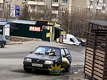 В поселке Солнечный автохама наказали за неправильную парковку