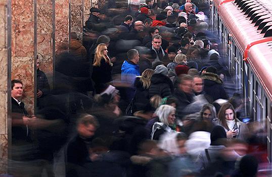 «Подпустить приятного духа». В московском метро запахло сакурой, имбирем и свежескошенной травой