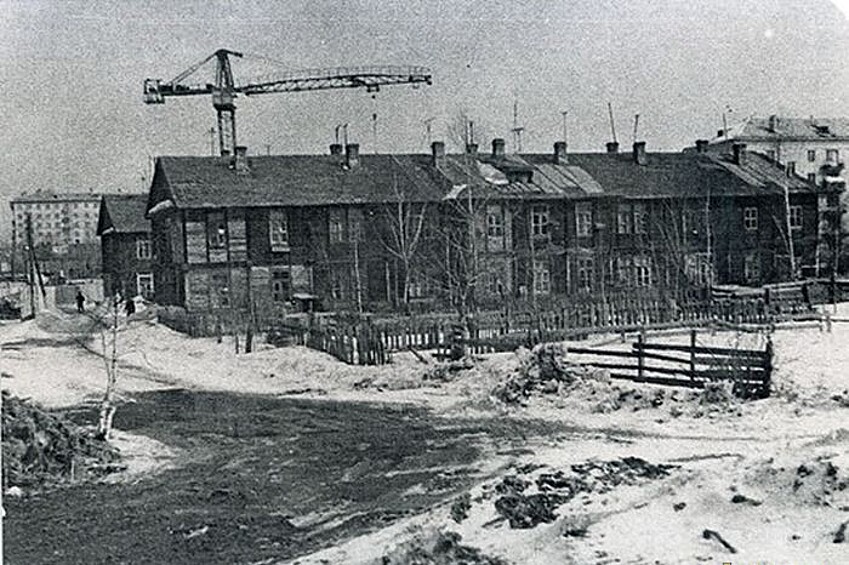 Бараки Астрадамского поселка перед сносом. 1963 год.