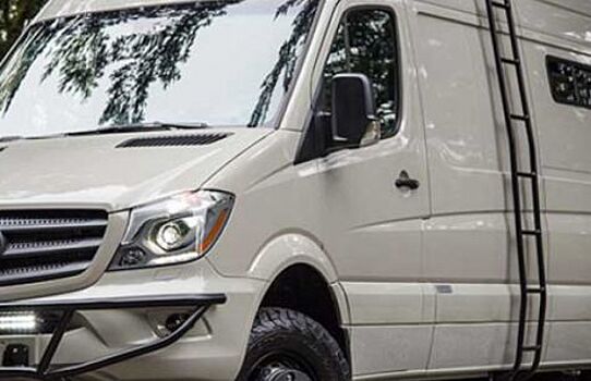 Mercedes-Benz Sprinter переделали в дом на колесах