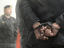 Двое помощников депутата Госдумы осуждены за торговлю должностями