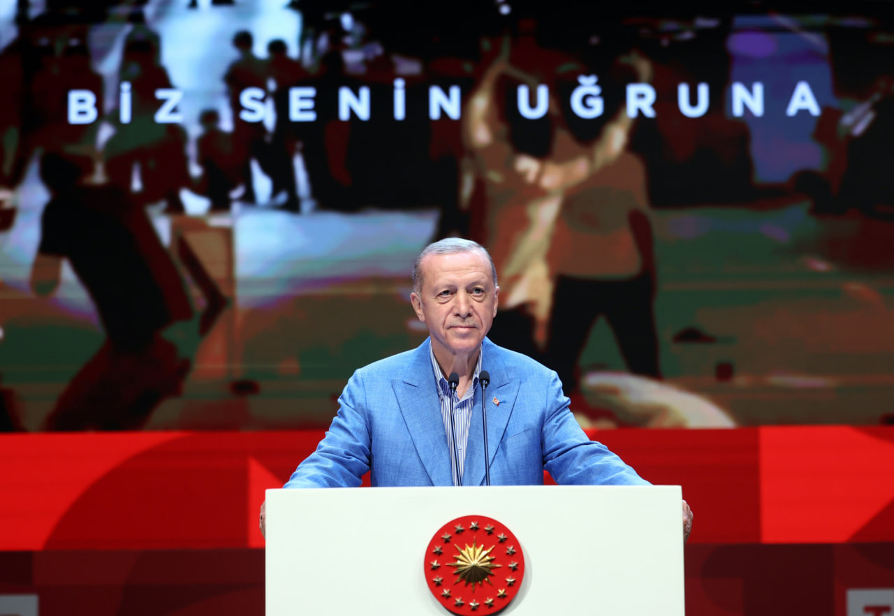 Опрос: Эрдоган может победить во втором туре