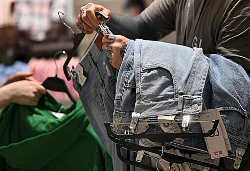 Российские власти начали обсуждать с инвесторами покупку фабрик «Глории Джинс»