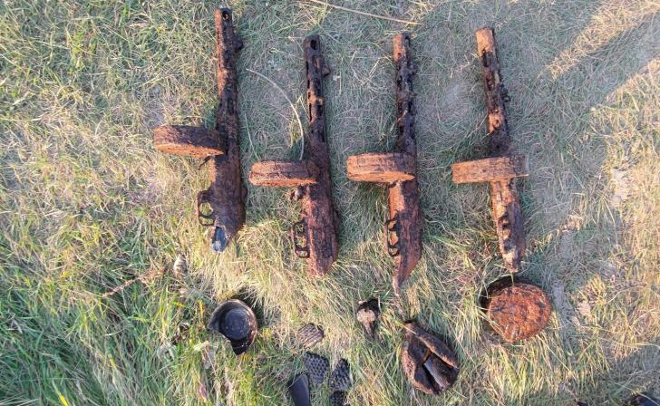 В Курской области в реке Сейм дайверы нашли 4 автомата ППШ