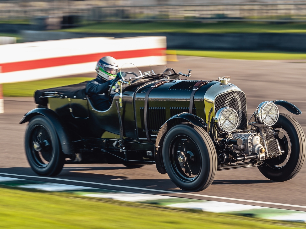 Bentley вернёт в гонки 93-летний спорткар - Рамблер/авто