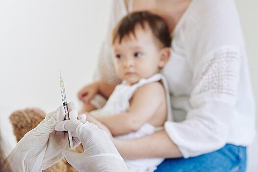ВОЗ: из-за пандемии многие дети не получили прививки от кори и полимиелита