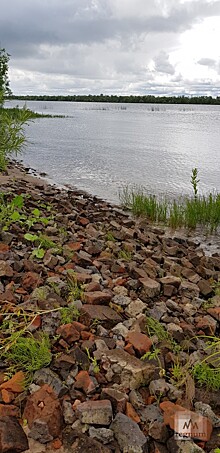 Память живет в постройках на века, а не в детях, деревьях и заводах