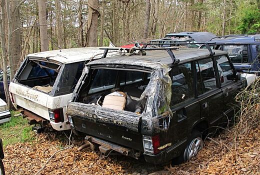Посмотрите на кладбище старых Range Rover, которое оценили в 5,2 миллиона рублей