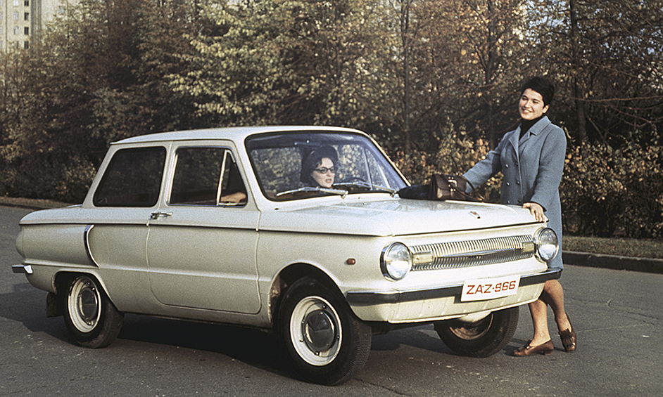 ЗАЗ-966 «Запорожец» («Ушастый») - советский автомобиль особо малого класса. Выпускался на автомобильном заводе «Коммунар» в городе Запорожье с 1966 по 1972 годы с модификациями. На тот момент это был один из самых доступных автомобилей. Его можно было купить всего за 3000 советских рублей (838 800 рублей).