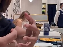 Россиянку оскорбили в ресторане Куала-Лумпура из-за одежды