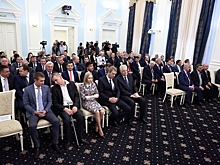 «Не расслабляйтесь» - спикер омского Заксобрания Варнавский попросил депутатов нормально отработать до ...