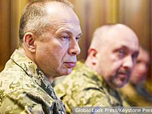 Приемный сын Сырского в папахе и с казаками поздравил россиян с освобождением Авдеевки
