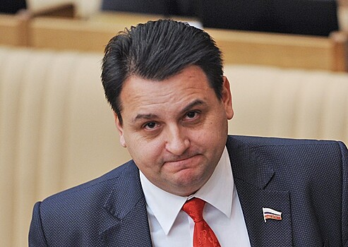 Суд заочно арестовал бывшего депутата Госдумы Михеева