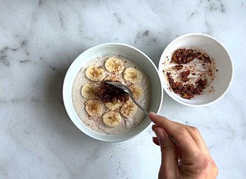 Творог с бананом и миндалём диетологи оказался лучшим перекусом после тренировки