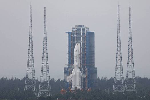 Китайская станция Chang'e-6 успешно вышла на окололунную орбиту