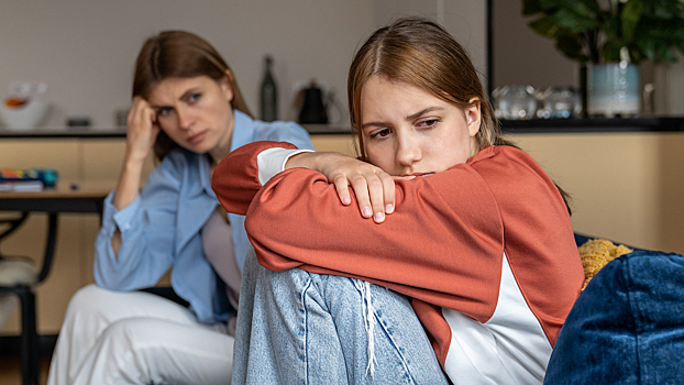 7 фраз, которые помогут наладить контакт с подростком