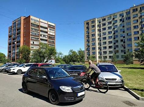 Водителей предупредили о высокой активности воров на парковках